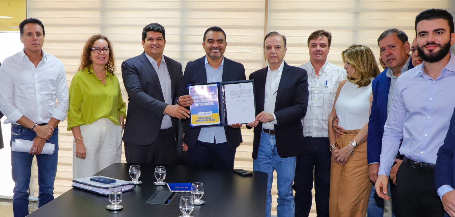 Governador Wanderlei Barbosa assina contrato com o Hospital de Amor para ampliar tratamento oncológico em Palmas, com início em até 60 dias
