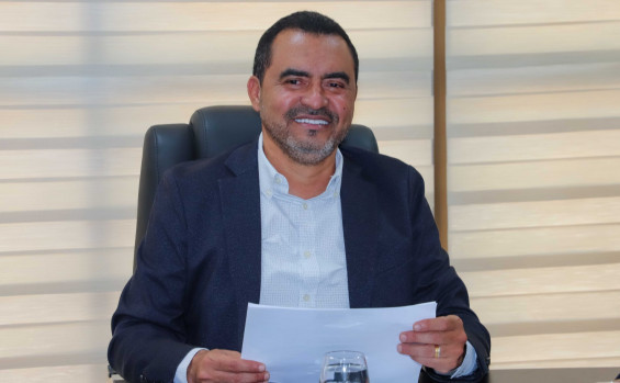 O governador Wanderlei Barbosa destacou que a contratação da banca representa mais um avanço no compromisso da gestão com o fortalecimento dos serviços públicos e a valorização do quadro efetivo - Governo do Tocantins