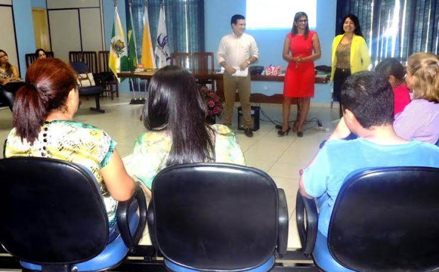 Novas práticas pedagógicas são discutidas em oficina