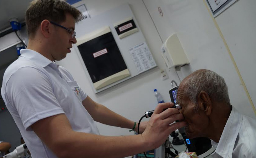 Com 105 anos, senhor Serafin esbanjou muita simpatia e elogiou o atendimento