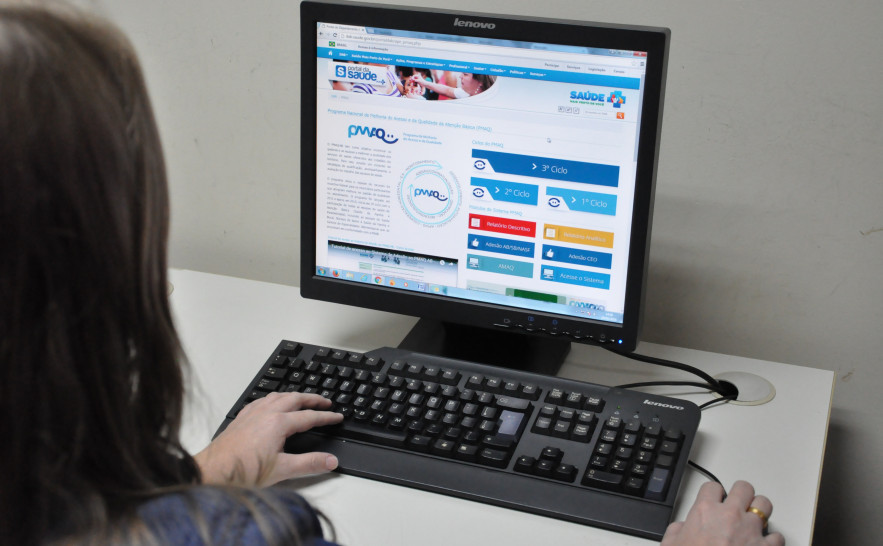 O principal objetivo do PMAQ-AB é induzir a ampliação do acesso e a melhoria da qualidade da atenção básica