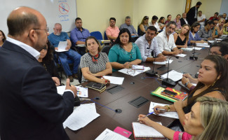 Diretores dos 19 hospitais estaduais se reúnem e dividem experiências 