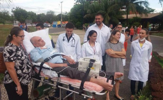 Passeio pela Capital emociona paciente internado há mais de ano