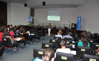 Unicef discute estratégias de assistência a crianças com microcefalia 