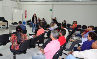 Licenciamento e inspeção em praias são temas de capacitação da Visa