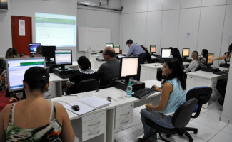 Servidores são capacitados sobre novo sistema de registro de microcefalia