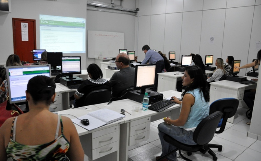 Servidores da saúde foram capacitados para usar sistema de registro de crianças com microcefalia