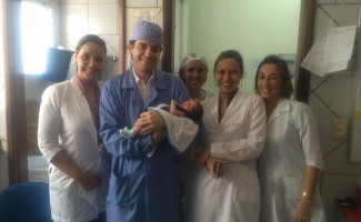 HRG realiza primeira cirurgia de correção  de freio lingual em recém-nascido