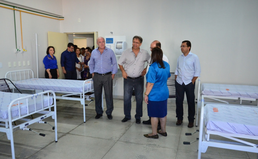Entrega de leitos foi feita pelo governador Marcelo Miranda 