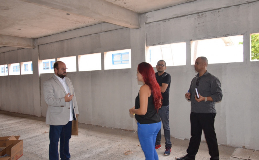Secretário esteve vistoriando obra no Hospital Augustinopolis - Luciana Barros (83).JPG