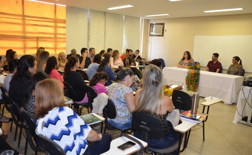 Seminário acontece na Etsus até esta quinta-feira- Nielcem Fernandes.JPG