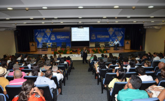 AcolheSUS: Palestras e debates reúnem gestores dos 139 municípios do Estado