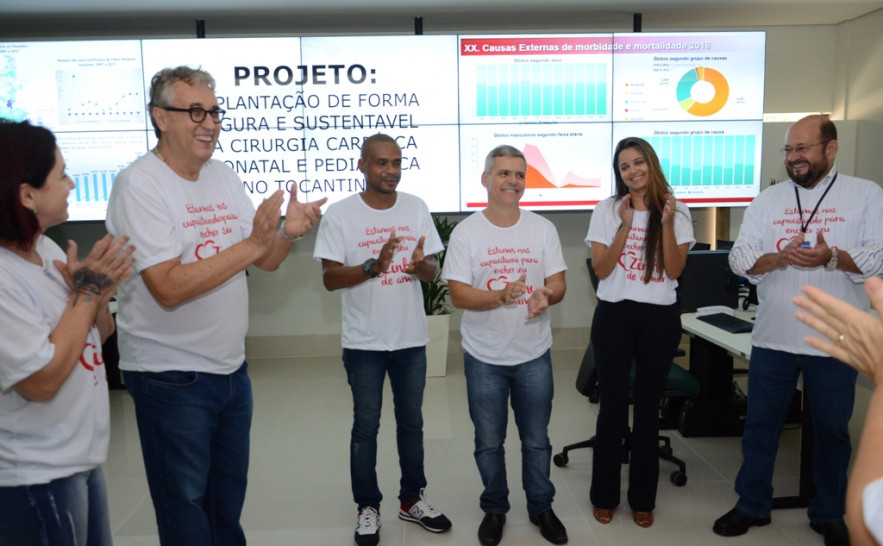 Profissionais comemoram primeiro passo para implantação do projeto de cirurgias no Estado - Valdo França.jpeg