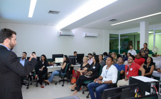 Profissionais e órgãos de controle são treinados para utilização de sistema de aquisição de medicamentos 