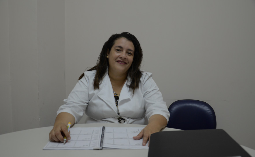 A assistente social, Andrea Montalvão,  disse que o objetivo do evento é trazer a discussão sobre a prática profissional - Valdo França.JPG