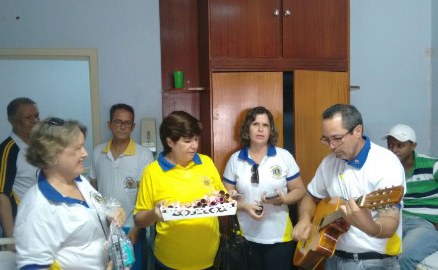 Em comemoração ao Dia das Mães, celebrado no último final de semana, as mães e acompanhantes do Hospital Infantil de Palmas (HIP) foram presenteados com uma apresentação musical e kits de higiene 