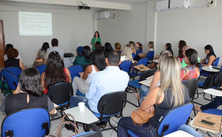 Capacitação acontece até esta sexta- Nielcem Fernandes (2).JPG