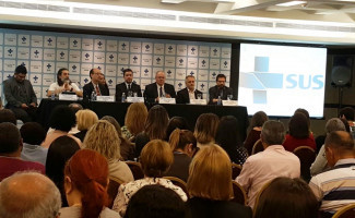 Profissionais da saúde recebem treinamento para ampliar ações para o controle da hanseníase