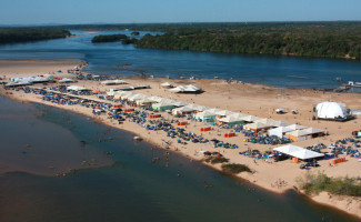 Caravana da Juventude reforça ações de prevenção durante a temporada de praia no Estado