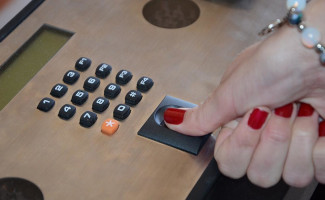 Hospitais públicos do Estado contarão com catracas biométricas a partir de agosto