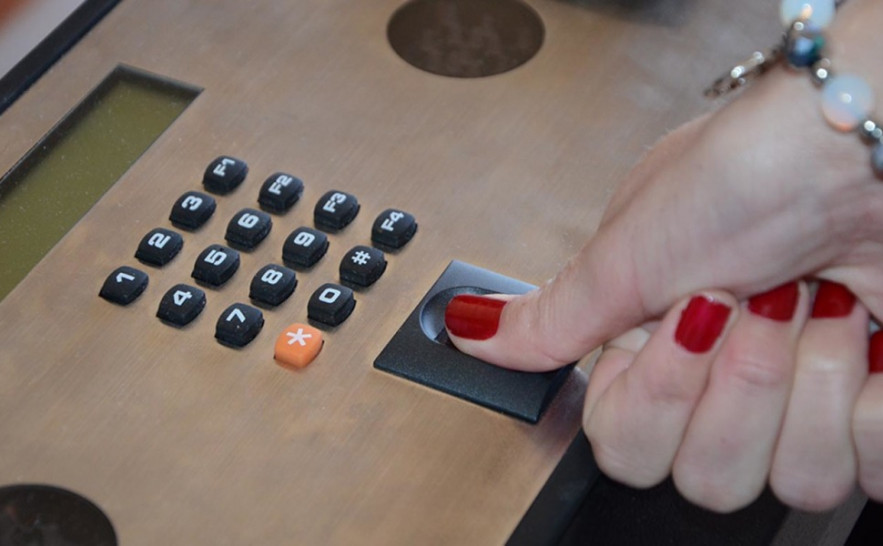 Os hospitais públicos do Tocantins passarão a adotar, a partir de agosto deste ano, um sistema mais rígido de segurança e controle de entrada e saída dos servidores e usuários