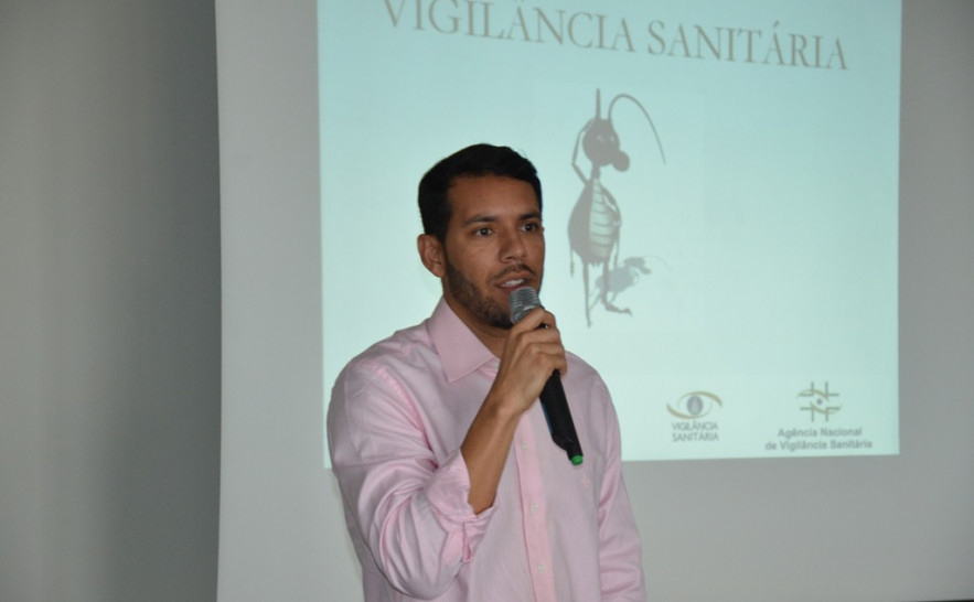 Thiago Botelho - Diretor de Vigilância Sanitária Estadual  Nielcem Fernandes (3).jpg