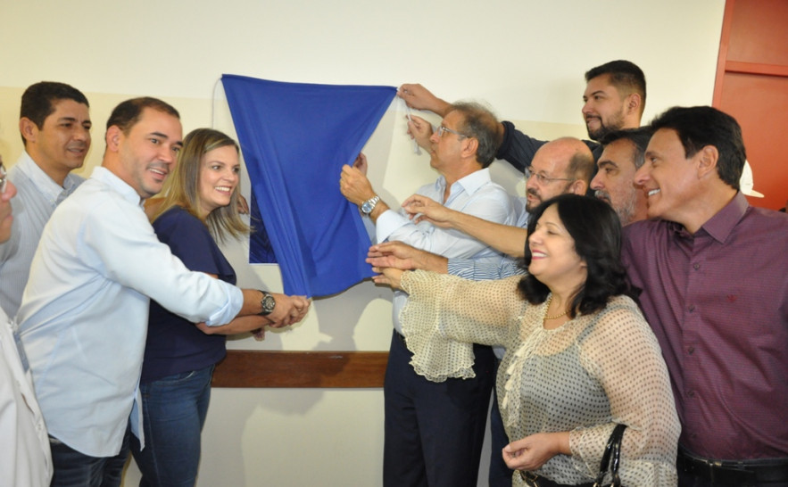 Acompanhado de comitiva, governador inaugura mais 96 leitos no HGP- Nielcem Fernandes (72).JPG