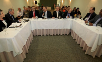 Tocantins recebe secretários de Saúde da Amazônia Legal e debate consórcio para compra de medicamentos