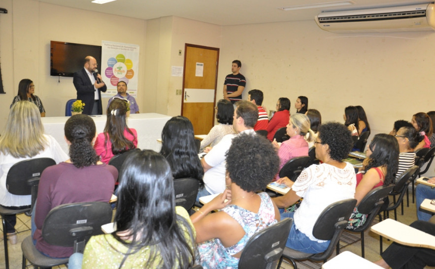 Secretário esteve no lançamento e parabenizou a iniciativa - Nielcem Fernandes (5).JPG