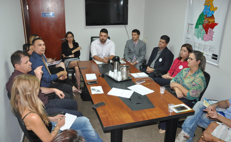 Reunião sobre atendimento a vítimas de violência - Josy Karla (18).JPG