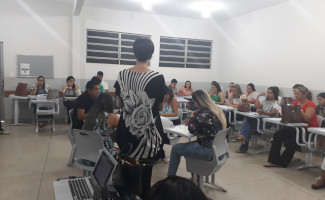 Oficina capacita profissionais de saúde em Socialização do Protocolo de Acolhimento e Classificação de Risco Pediátrico