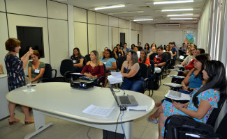 Lacen realiza oficina sobre resolução da Anvisa para supervisão laboratorial