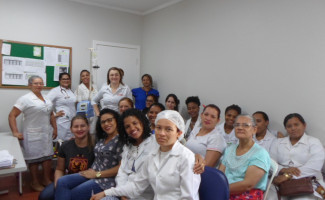 Enfermeiros e técnicos do HRPN recebem capacitação sobre manuseio de bomba de infusão