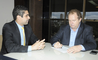 Governador Carlesse sanciona lei que isenta ICMS de medicamento para Atrofia Muscular Espinhal