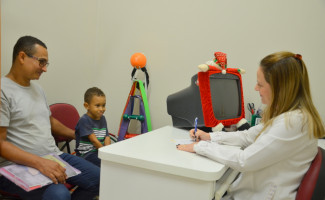 Pacientes do Ambulatório de Hematologia contam com serviço de fisioterapia e nova central de distribuição de medicamentos