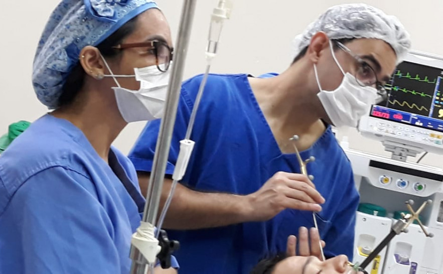 Cirurgia com neuronavegador no HGP 