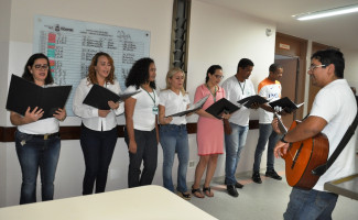 Projeto leva música e alegria a pacientes  internados no HGP