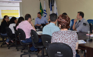 Estado e Município discutem soluções para diminuir o fluxo do Dona Regina