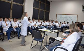 HGP recebe acadêmicos de medicina da UFT