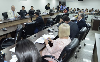 Saúde apresenta balanço do 3º quadrimestre de 2018 para deputados