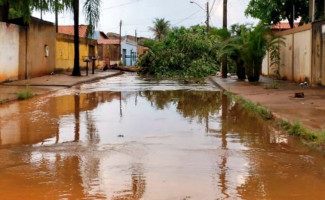Saúde alerta para transmissão de doenças devido enchentes e alagamentos