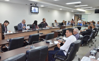 Novo modelo de financiamento da Atenção Básica é discutido na Assembleia Legislativa