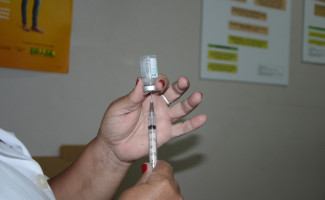 HGP imuniza 1200 servidores contra Influenza
