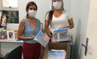 Hospital de Paraíso recebe doações de protetores faciais para o enfrentamento da Covid-19