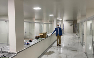 Governo do Tocantins entrega respiradores e vistoria leitos de UTI em Araguaína