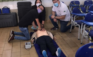 Profissionais da Secretaria de Estado da Saúde capacitam servidores municipais sobre manejo de pacientes com Covid-19