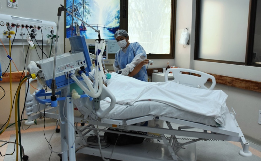 Em setembro 402 pessoas ficaram internadas por Covid-19 nas unidades hospitalares administradas pela SES, número menor que no mês anterior.