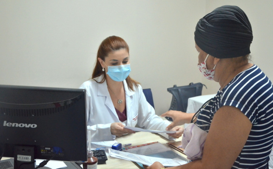 O especialista orienta aos pacientes oncológicos que durante a pandemia não faltem às consultas
