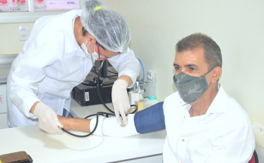 Objetivo do evento é promover atualização dos profissionais de saúde dos 139 municípios sobre a pandemia da Covid-19.
