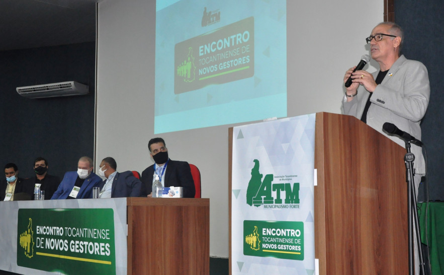 Dr. Edgar Tollini informou aos prefeitos tocantinenses sobre o trâmite e distribuição das doses da Coronavac